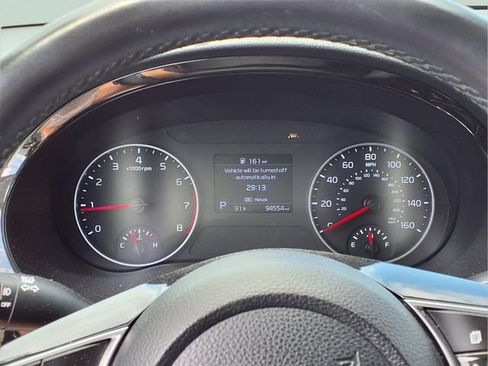 Used 2023 Kia Seltos EX AWD/4WD image 11