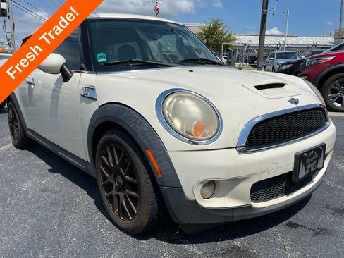 Used 2009 MINI Cooper Clubman S FWD image 2