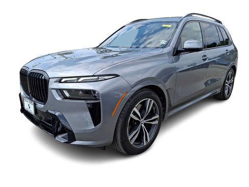Used 2026 BMW X7 xDrive40i w/ M Sport Package AWD/4WD image 3