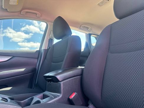 Used 2020 Nissan Rogue Sport S AWD/4WD image 39