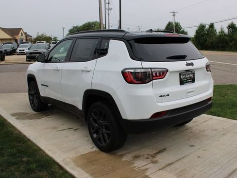 New 2026 Jeep Compass Limited w/ Sun, Sound & Navigation Group AWD/4WD image 33