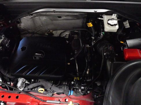 Used 2022 Chevrolet TrailBlazer RS w/ Convenience Package AWD/4WD image 25