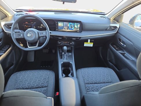New 2026 Nissan Kicks SV w/ Charging Package image 9