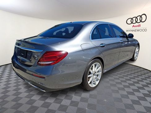 Used 2018 Mercedes-Benz E 300 4MATIC image 6