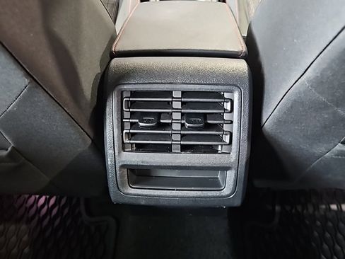 Used 2024 Volkswagen GTI SE image 18