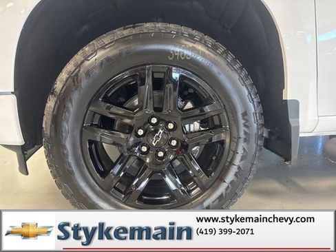New 2026 Chevrolet Silverado 1500 Custom w/ Turbomax Blackout Package AWD/4WD image 10
