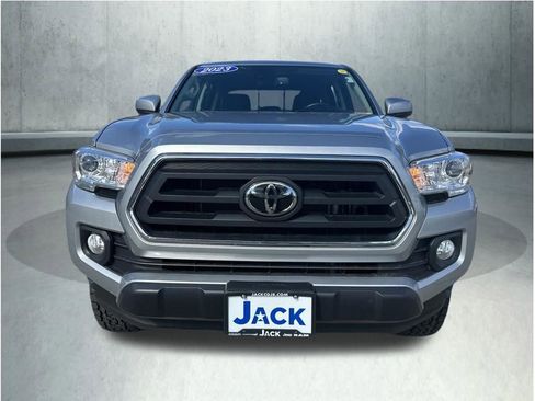 Used 2023 Toyota Tacoma SR5 AWD/4WD image 11