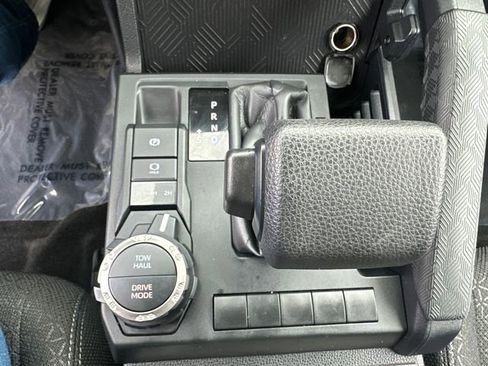 Certified 2025 Toyota 4Runner SR5 AWD/4WD image 44