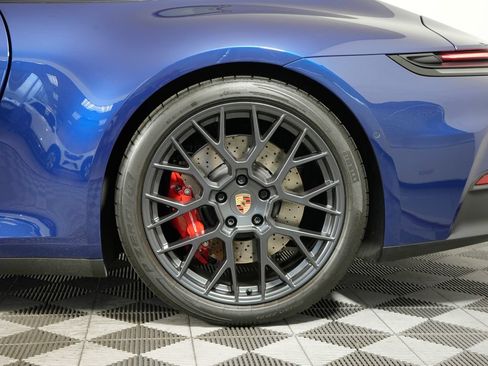 Used 2026 Porsche 911 Carrera 4 GTS AWD/4WD image 17
