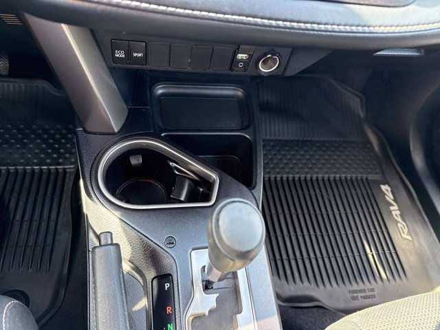 Used 2018 Toyota RAV4 XLE w/ Plus Extra Value Package AWD/4WD image 26