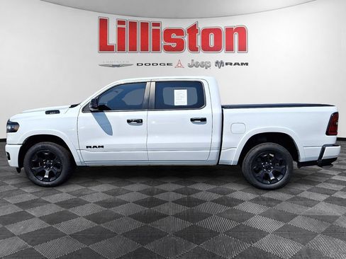 Used 2025 RAM 1500 Big Horn AWD/4WD image 7