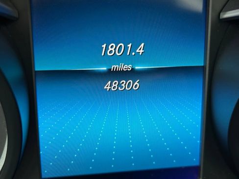 Used 2021 Mercedes-Benz GLC 300 4MATIC Coupe image 24