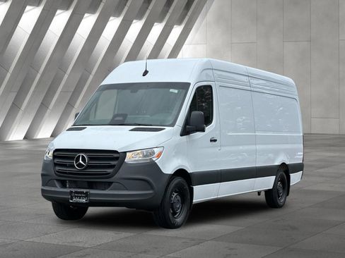 Used 2026 Mercedes-Benz Sprinter 2500 image 8