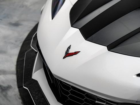 Used 2023 Chevrolet Corvette Z06 w/ Z07 Performance Package image 39