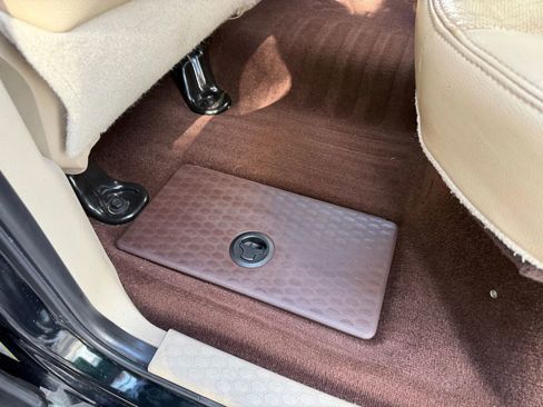 Used 2015 RAM 1500 Laramie w/ Convenience Group image 22