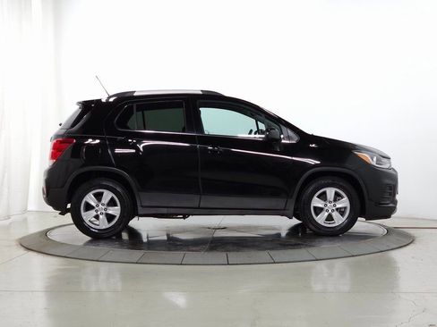 Used 2019 Chevrolet Trax LT image 11