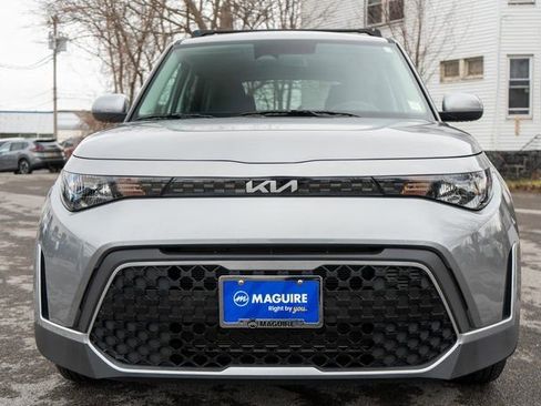 Used 2024 Kia Soul LX w/ Option Group 015 FWD image 3