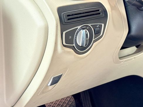 Used 2021 Mercedes-Benz GLC 300 image 10