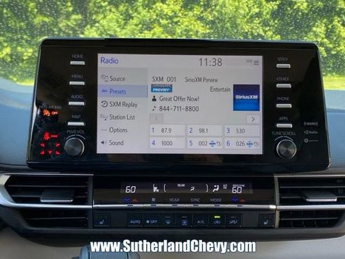 Used 2024 Toyota Sienna XLE AWD/4WD image 26