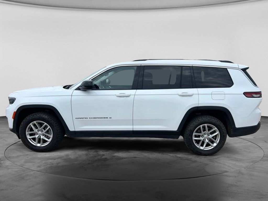 Used 2023 Jeep Grand Cherokee L Laredo AWD/4WD image 6