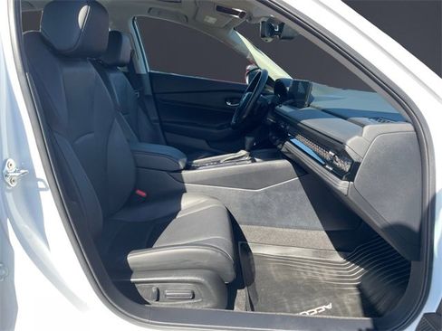 Used 2023 Honda Accord EX-L image 15