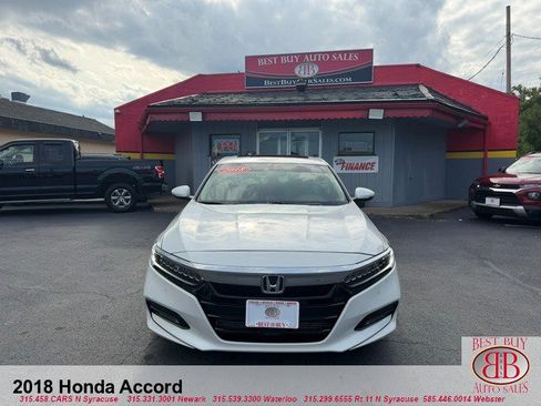 Used 2018 Honda Accord Touring image 2