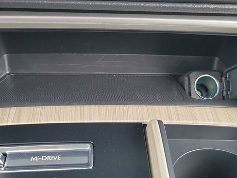 Certified 2024 MAZDA CX-90 Plug-In Hybrid w/ Preferred image 11