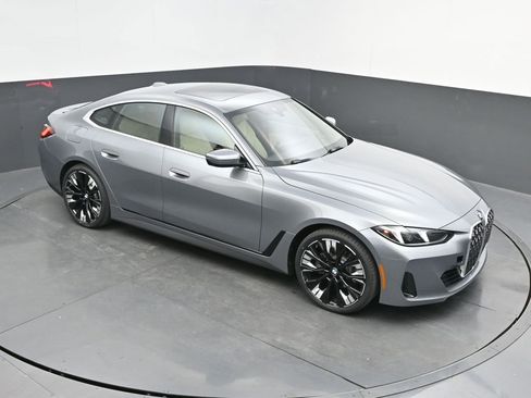New 2026 BMW 430i w/ Premium Package image 40