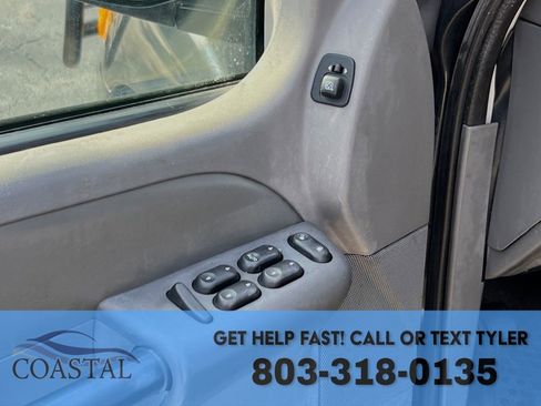 Used 2004 Ford Explorer Sport Trac XLT image 7