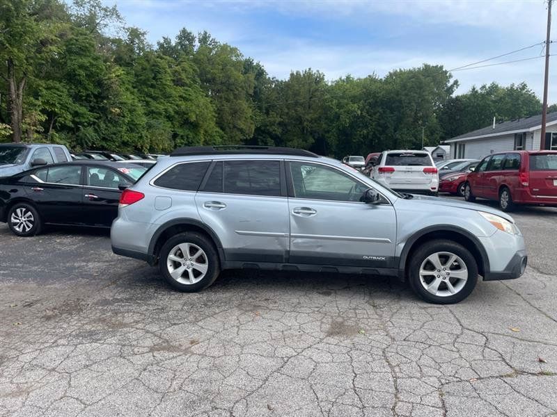 Used 2013 Subaru Outback 2.5i Premium w/ Popular Pkg 1A AWD/4WD image 4