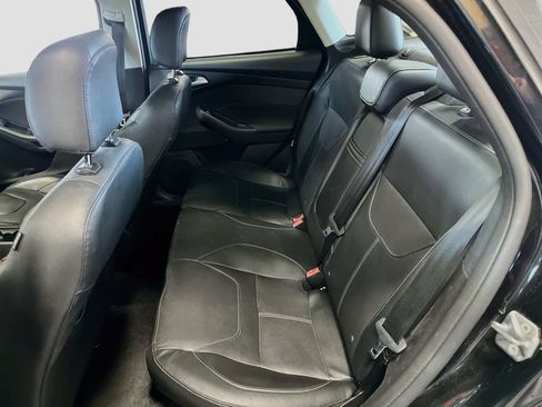 Used 2015 Ford Focus SE w/ Equipment Group 201A FWD image 24