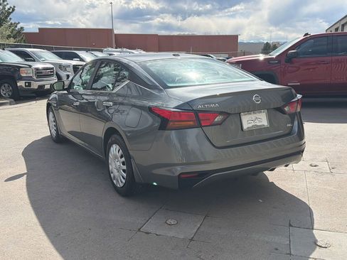 Used 2019 Nissan Altima 2.5 S AWD/4WD image 7