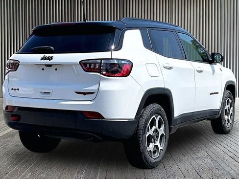 Used 2022 Jeep Compass Trailhawk AWD/4WD image 12