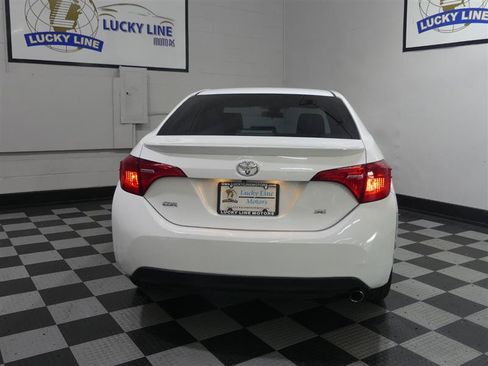 Used 2018 Toyota Corolla SE FWD image 8