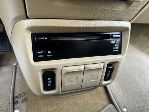 Used 2010 Honda Odyssey Touring image 19