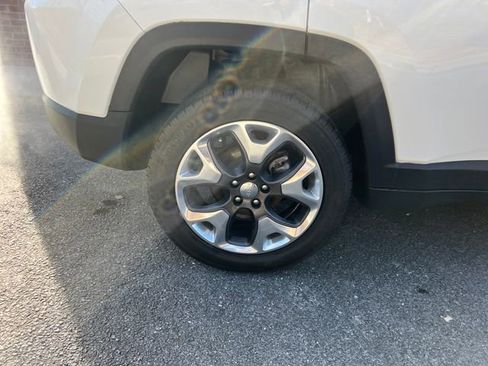 Used 2019 Jeep Compass Limited image 21