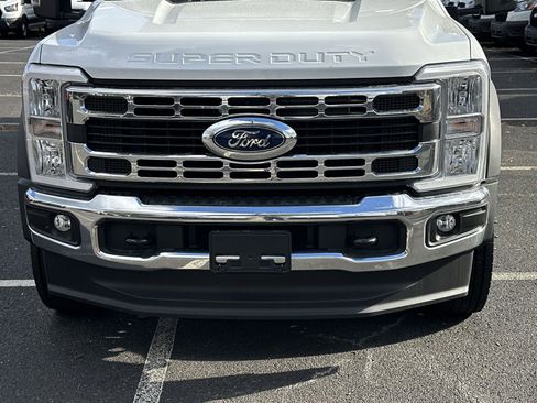 New 2026 Ford F450 XL w/ XL Chrome Package image 44