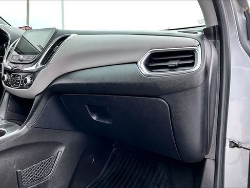 Used 2018 Chevrolet Equinox LT w/ Sun & Infotainment Package FWD image 13