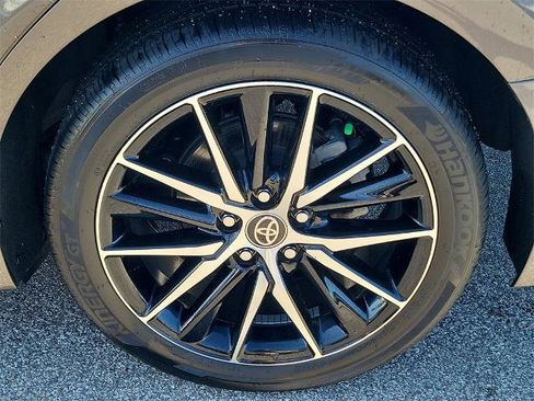 Used 2024 Toyota Camry SE image 13