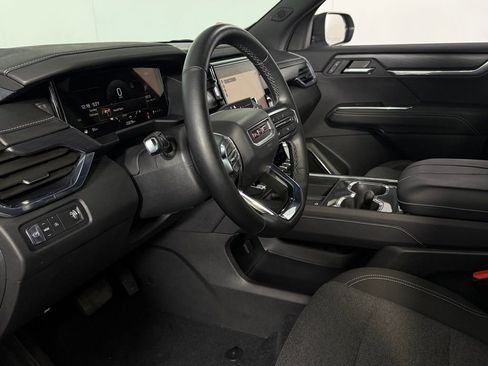 Used 2025 GMC Acadia Elevation image 22