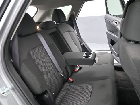 Used 2024 Kia Sportage LX image 25