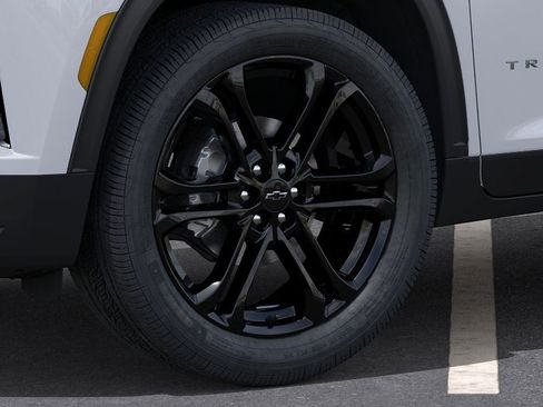 New 2026 Chevrolet Traverse LT image 9