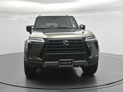 Used 2025 Lexus GX 550 w/ Accessory Package (CT) AWD/4WD image 44