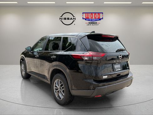 Used 2024 Nissan Rogue S AWD/4WD image 4