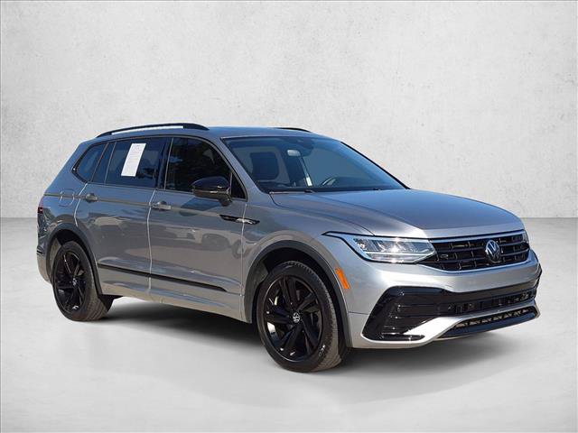 Used 2023 Volkswagen Tiguan SE R-Line FWD image 3