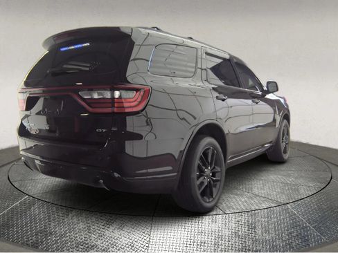 Used 2024 Dodge Durango GT image 2