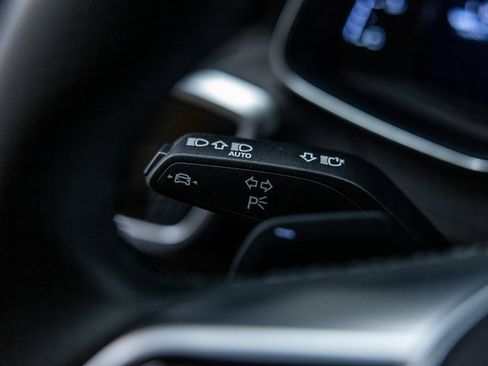 Used 2025 Audi A6 3.0T Premium w/ Convenience Package image 43