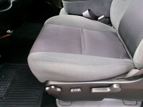 Used 2009 GMC Sierra 1500 SLE w/ Power Pack Plus AWD/4WD image 13