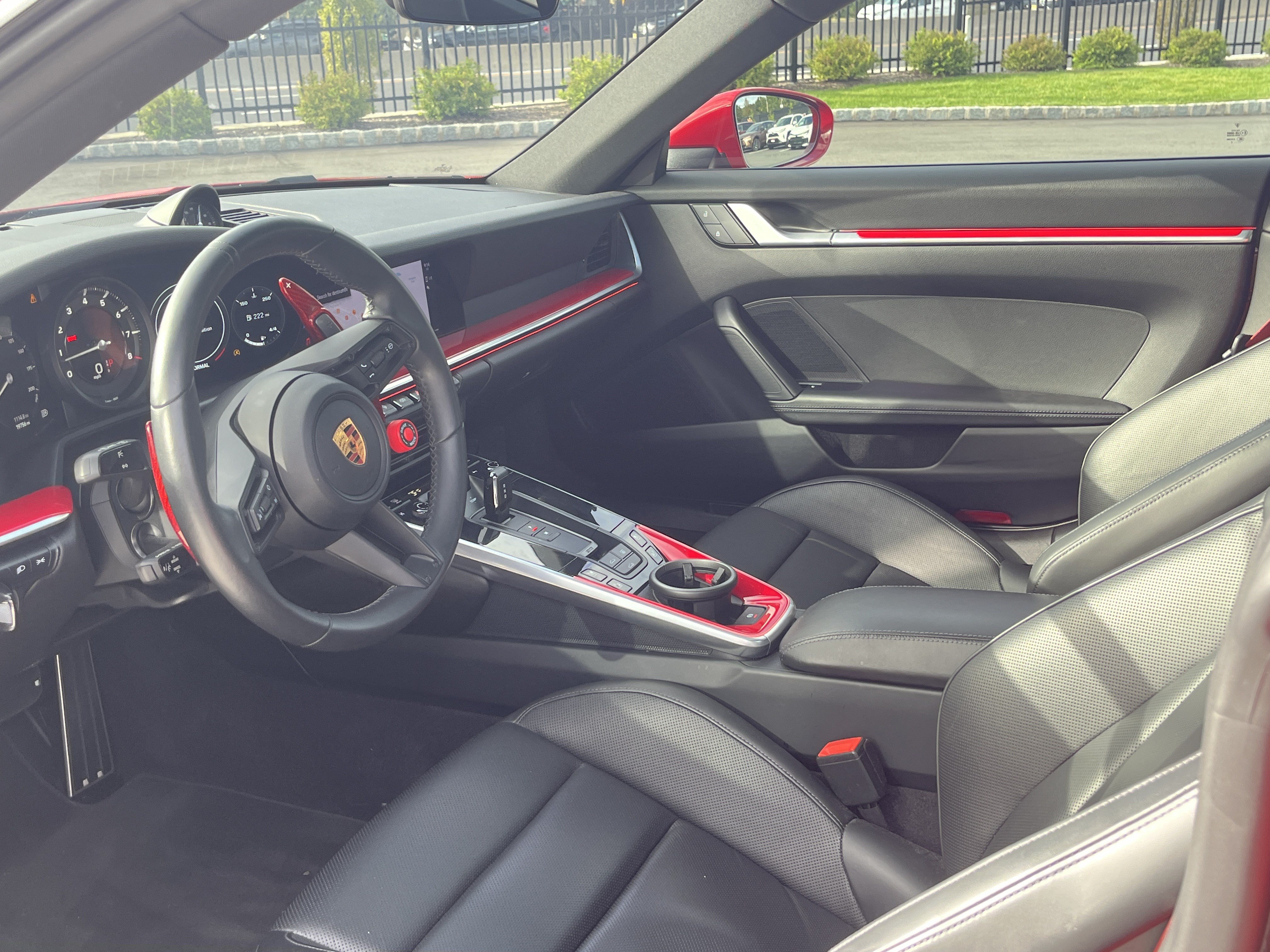 Used 2022 Porsche 911 Carrera RWD image 5