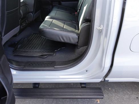 Used 2024 Chevrolet Silverado 1500 Custom image 21